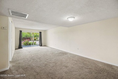 Enjoy an unbeatable location with easy access to spectacular - photo 8