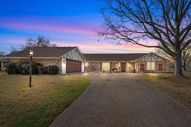 Lake Waco Home For Sale in Waco Texas