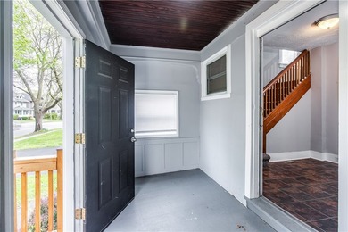 Located in Rochester's 19th Ward proper! This move-in-ready home - photo 4