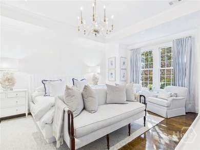 Masterfully reimagined by acclaimed Melissa Parker Interiors - photo 23