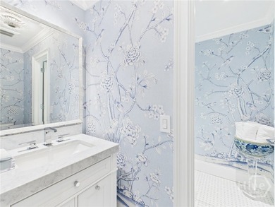 Masterfully reimagined by acclaimed Melissa Parker Interiors - photo 32