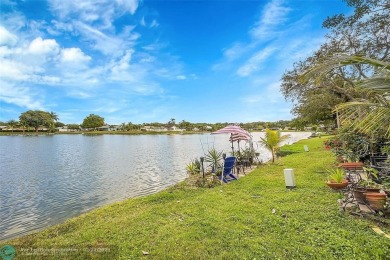 Lake Condo For Sale in Coconut Creek, Florida