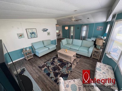 Welcome to your own slice of paradise in the highly sought-after - photo 8