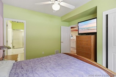 Great opportunity to own a turnkey lakefront condo at the Lake - photo 20