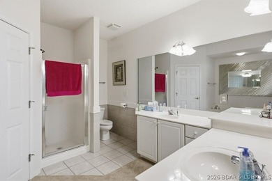 Great opportunity to own a turnkey lakefront condo at the Lake - photo 30