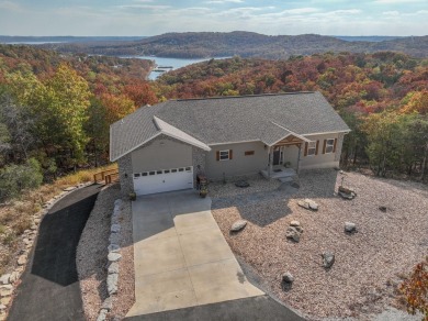 Lake Home For Sale in Reeds Spring, Missouri