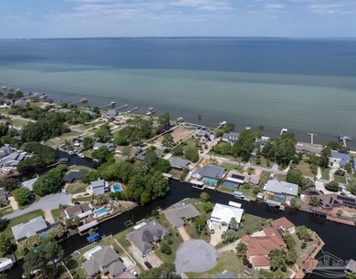 Rare bayfront lot in Gulf Breeze, Florida with a full 101 feet - photo 8