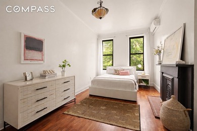 This may be the most unique two-bedroom charmer in Long Island - photo 6