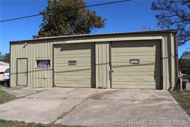 Lake of the Ozarks Home For Sale in Gravois Mills Missouri