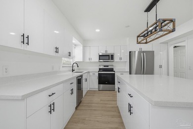 No Hoa! New Roof, New Water Heaters! Rare opportunity to own a - photo 10