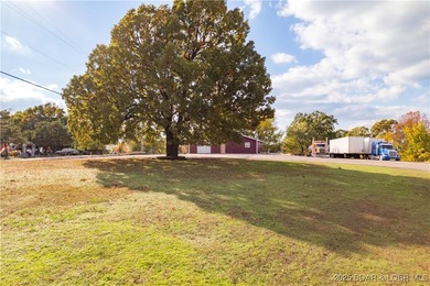 Here it is! PRIME corner-lot commercial opportunity in the true - photo 4