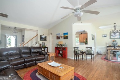 Welcome home to this beautifully maintained 4-bedroom, 2-bath - photo 5