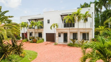 Discover this distinctive waterfront quadruplex in the Bel Lido - photo 12