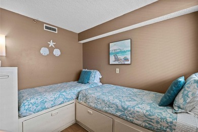 Windemere is an oceanfront building in the Ocean Drive section - photo 16