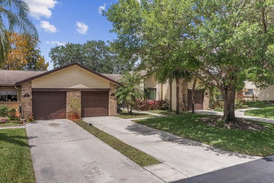 (private lake, pond, creek) Home For Sale in Royal Palm Beach Florida