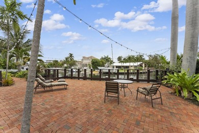 Discover this distinctive waterfront quadruplex in the Bel Lido - photo 24