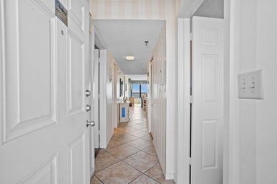 Windemere is an oceanfront building in the Ocean Drive section - photo 31