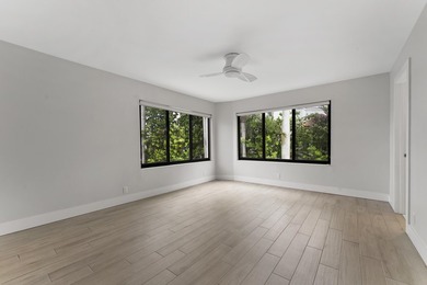 Discover this distinctive waterfront quadruplex in the Bel Lido - photo 34