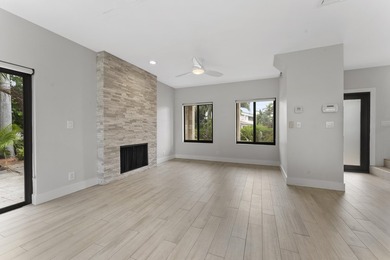 Discover this distinctive waterfront quadruplex in the Bel Lido - photo 48