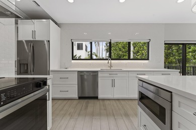 Discover this distinctive waterfront quadruplex in the Bel Lido - photo 49
