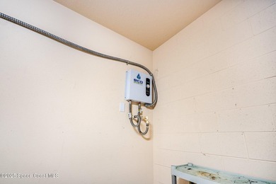 Welcome to this beautifully maintained 3-bdrm, 2-bath home in - photo 20