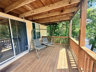 Hidden Gem Lakefront Home at the 3 MM! Nestled in a deep cove - photo 26