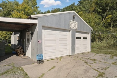 Want a setting with an ideal location close to town and near - photo 26