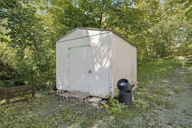 Want a setting with an ideal location close to town and near - photo 28