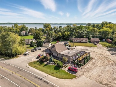 Want a setting with an ideal location close to town and near - photo 41
