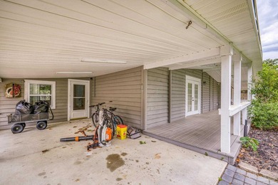 Unique 5 bedroom house in Gulf Breeze Proper. Spacious with open - photo 44