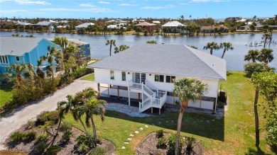 (private lake, pond, creek) Home For Sale in Sanibel Florida