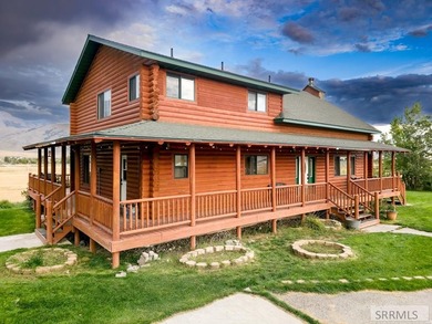 Welcome to your own slice of Idaho hobby-farm heaven in the - photo 3
