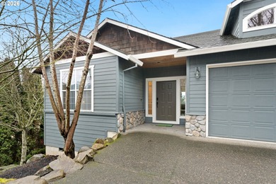 (private lake, pond, coastal) Home For Sale in Damascus Oregon