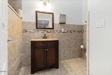Fully renovated 4,357 SF mixed-use commercial property on 0.61 - photo 37