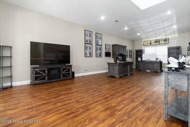 Fully renovated 4,357 SF mixed-use commercial property on 0.61 - photo 45