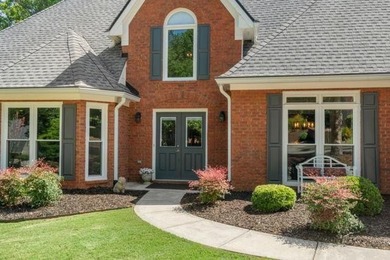 Welcome to 1905 Broadwell Oaks Drive - a bright, meticulously - photo 4