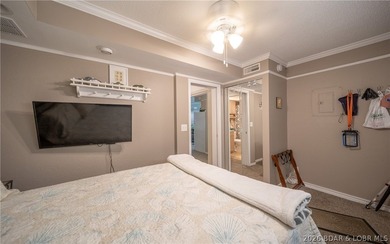 Experience effortless lake living in this turnkey 1-bedroom - photo 12
