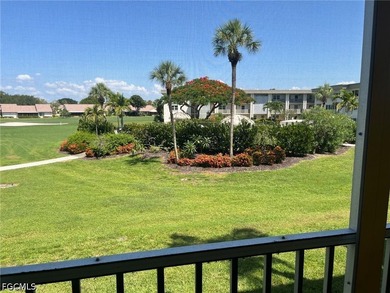 Nicely Updated 2 bedroom, 2 Bathroom Condo. Newer Kitchen - photo 12