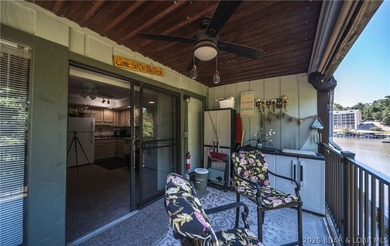 Experience effortless lake living in this turnkey 1-bedroom - photo 16