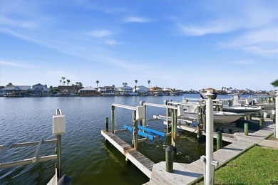 Fully renovated first-floor waterfront condo offering 1 bedroom - photo 21