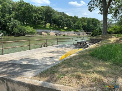 Lake Lot For Sale in Seguin, Texas