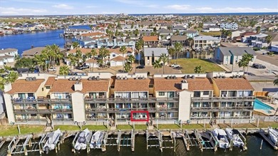 Fully renovated first-floor waterfront condo offering 1 bedroom - photo 27