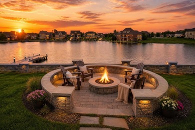 Welcome to a SHOWSTOPPING lakefront estate in the prestigious - photo 31