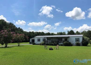 Lake Home For Sale in Centre, Alabama