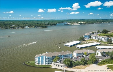 Experience effortless lake living in this turnkey 1-bedroom - photo 34