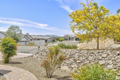 A RARE opportunity to own a single-level spacious property with - photo 4