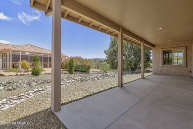 A RARE opportunity to own a single-level spacious property with - photo 6