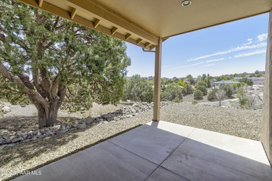 A RARE opportunity to own a single-level spacious property with - photo 7