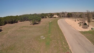 Beautiful flat .85 acre lot. This large lot give you multiple - photo 3