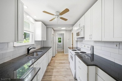 Welcome To This Charming 2 Bedroom Home In Upper Greenwood Lake! - photo 13